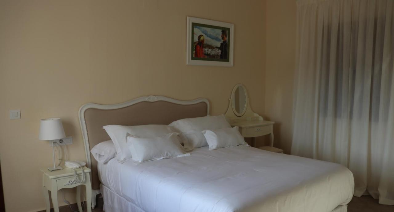 Hotel Palacio Conde Del Alamo Aroche المظهر الخارجي الصورة