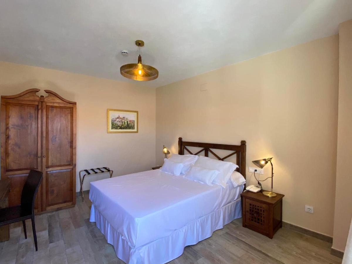 Hotel Palacio Conde Del Alamo Aroche المظهر الخارجي الصورة